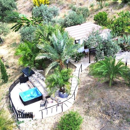 Private Detached Chalet With Own Jacuzzi Mi Dushi Tolox Exterior photo