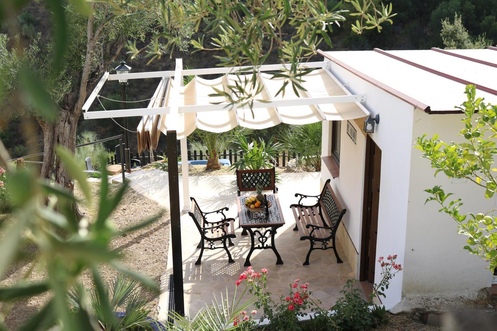 Private Detached Chalet With Own Jacuzzi Mi Dushi Tolox Exterior photo